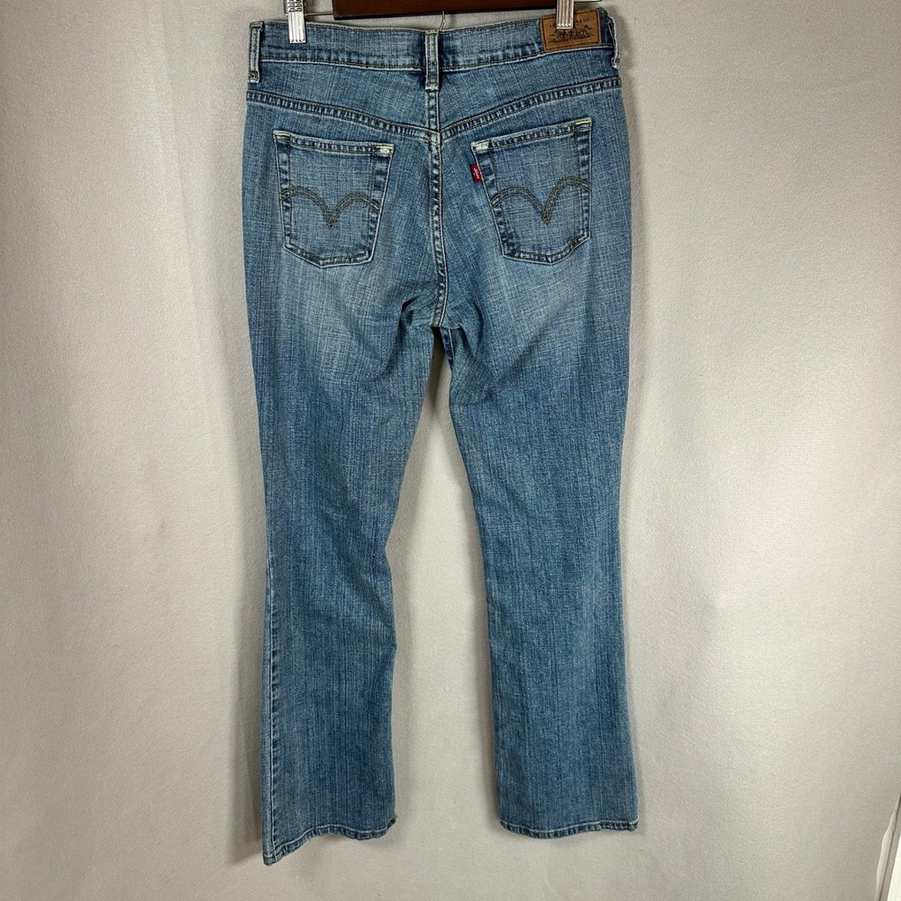 VTG Levi's 515 Bootcut Jeans Women's Size 6M Blue Medium Wash Denim - Picture 3 of 16